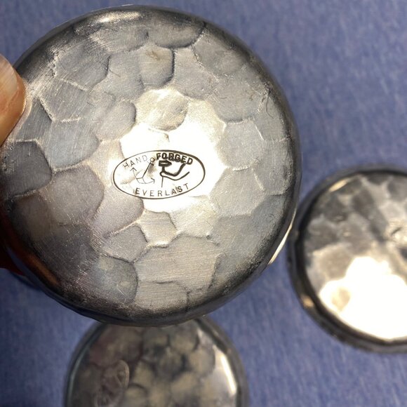 Vintage Everlast Hand-Forged Aluminum Floral Coasters Set Of 4 3.5" Diameter - Picture 5 of 8